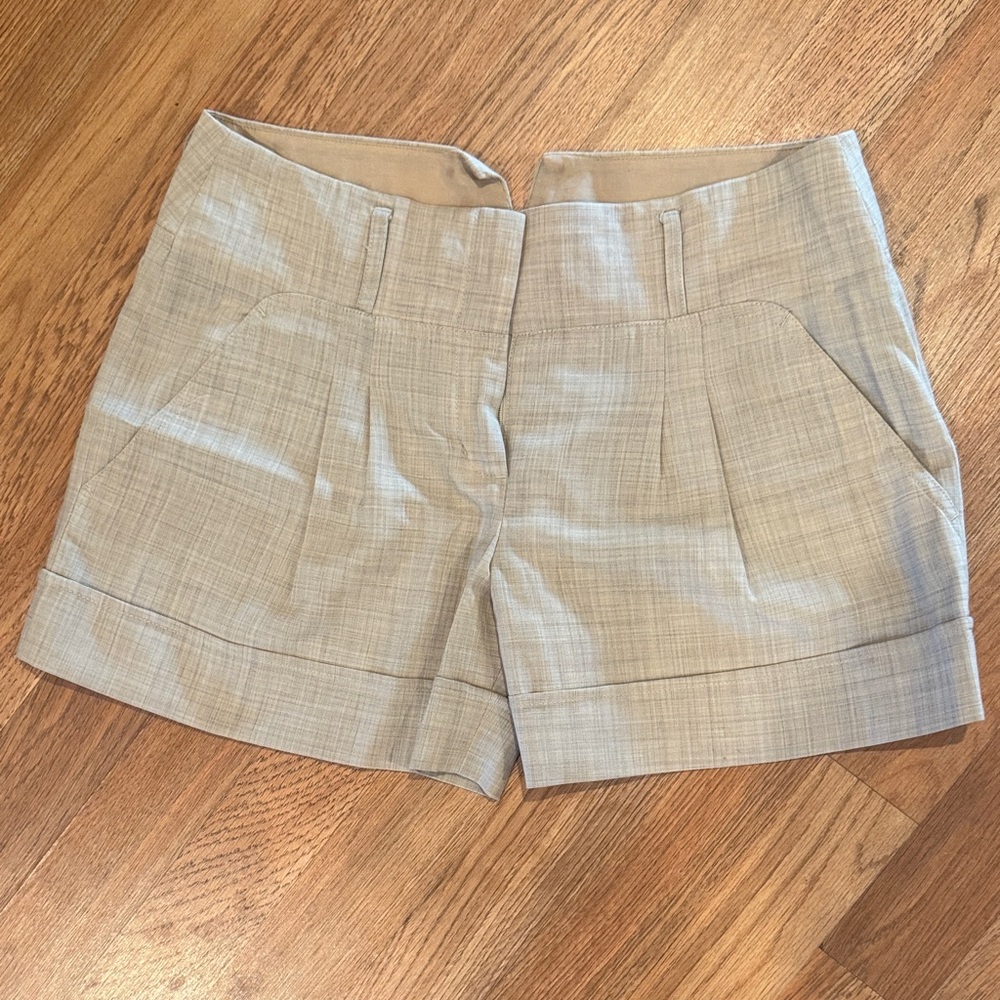 BCBGMaxAzria Light Tan Women's Shorts